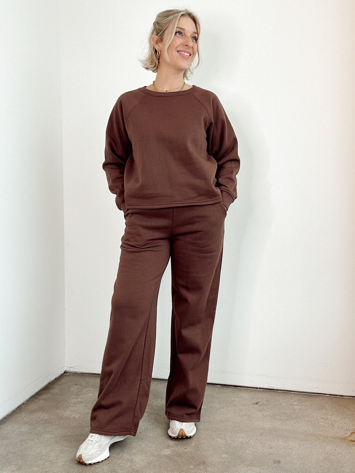 Kara Pullover &amp; Sweatpant Set Brown