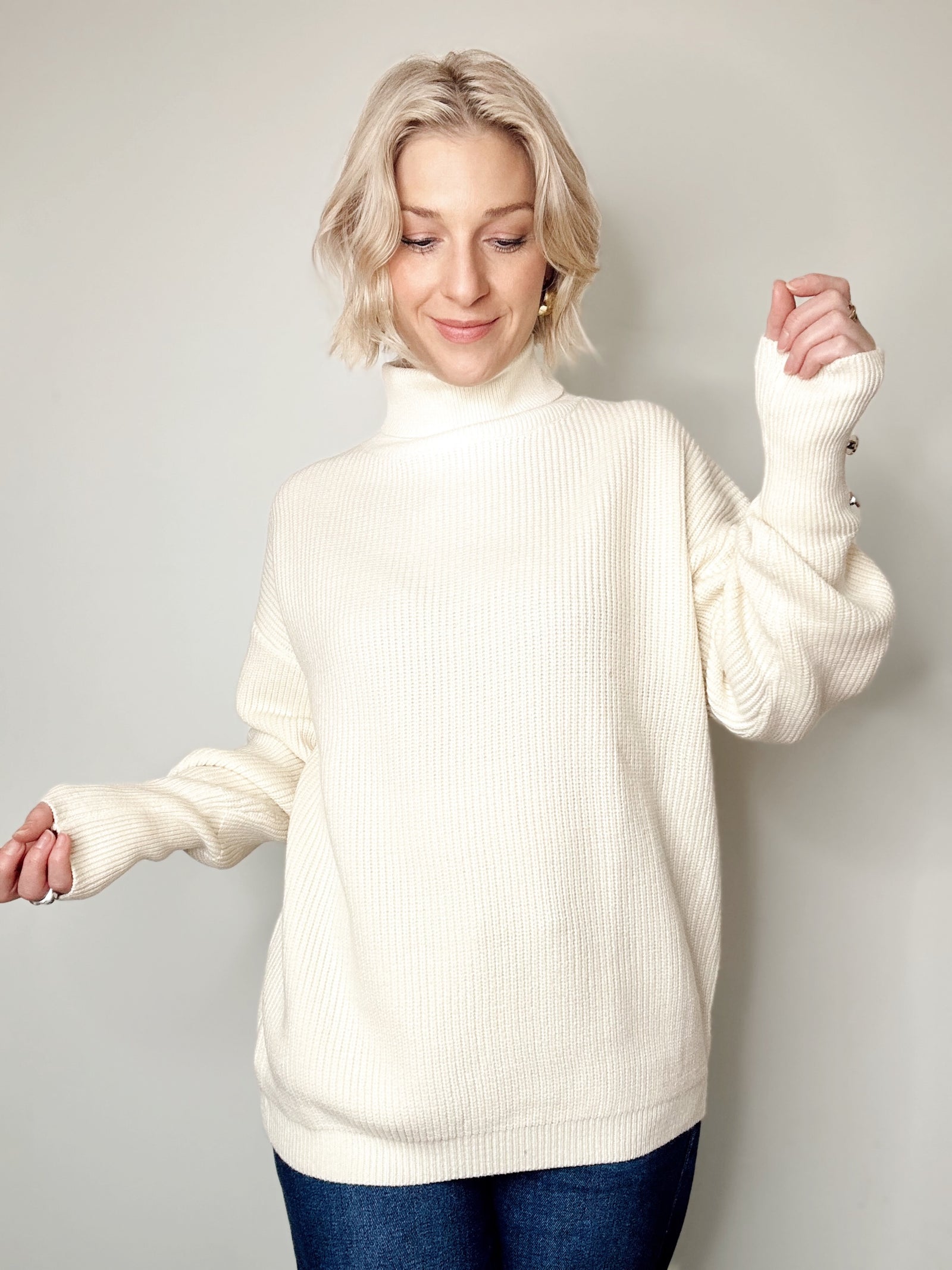 Pippa Turtle Neck Sweater Cream