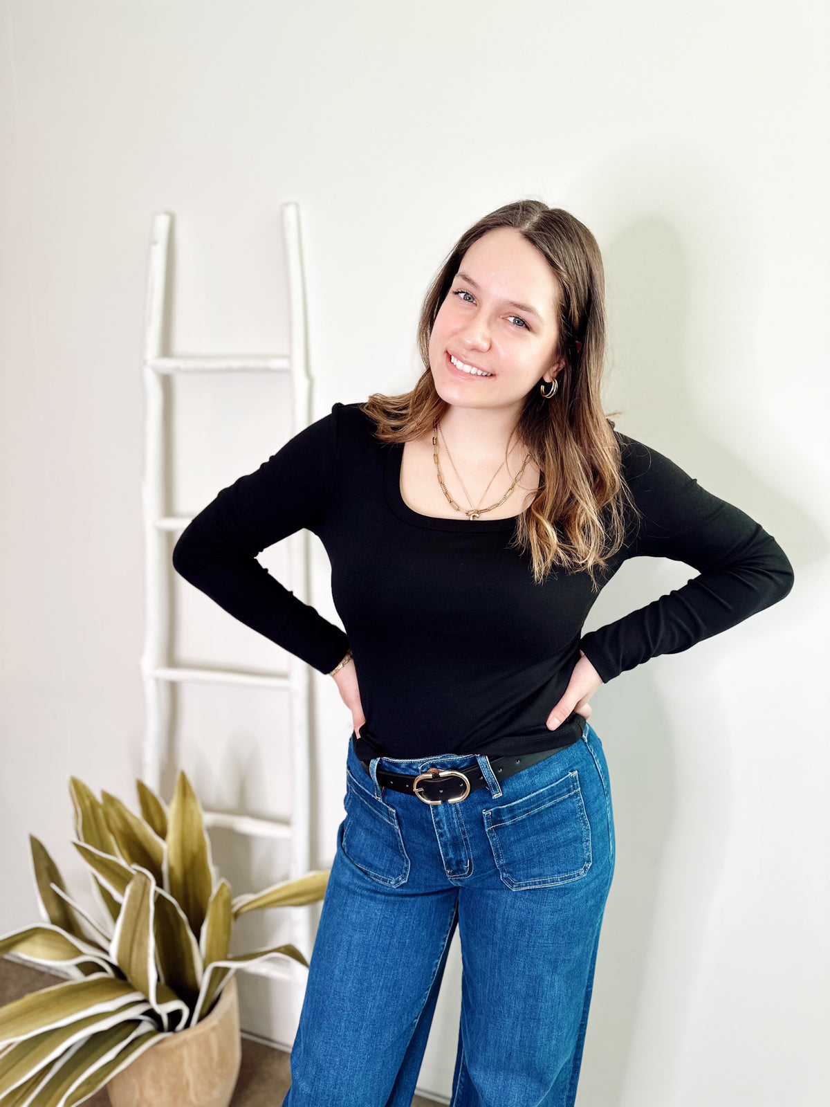 Betty Basic Scoop Neck Long Sleeve Top Black