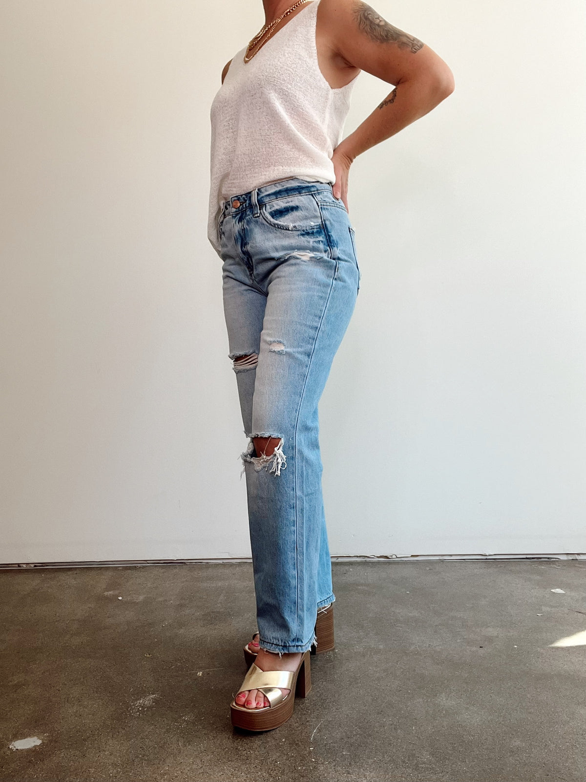 Juno High Rise Distressed Straight Jeans
