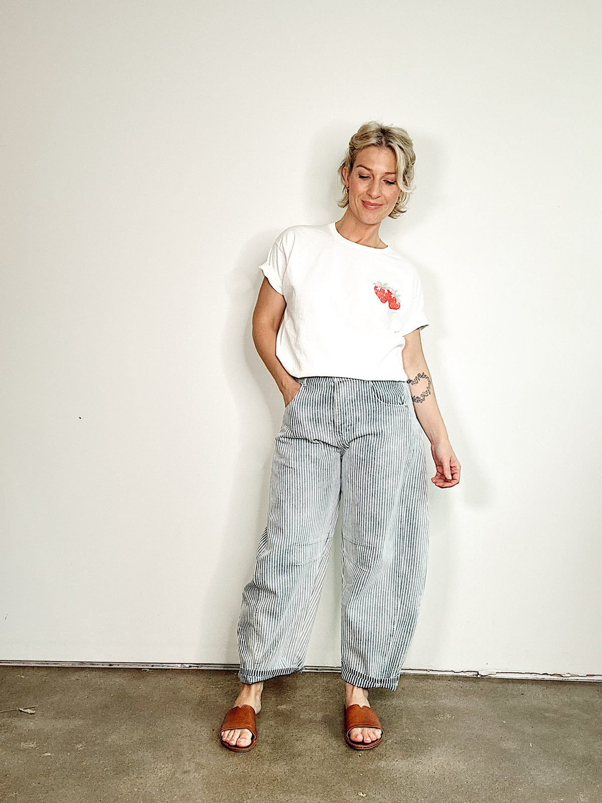 Holis Railroad Striped Barrel Jeans