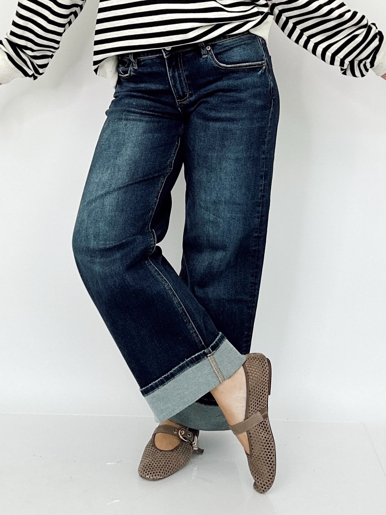 Cleo Low Rise Baggy Jeans