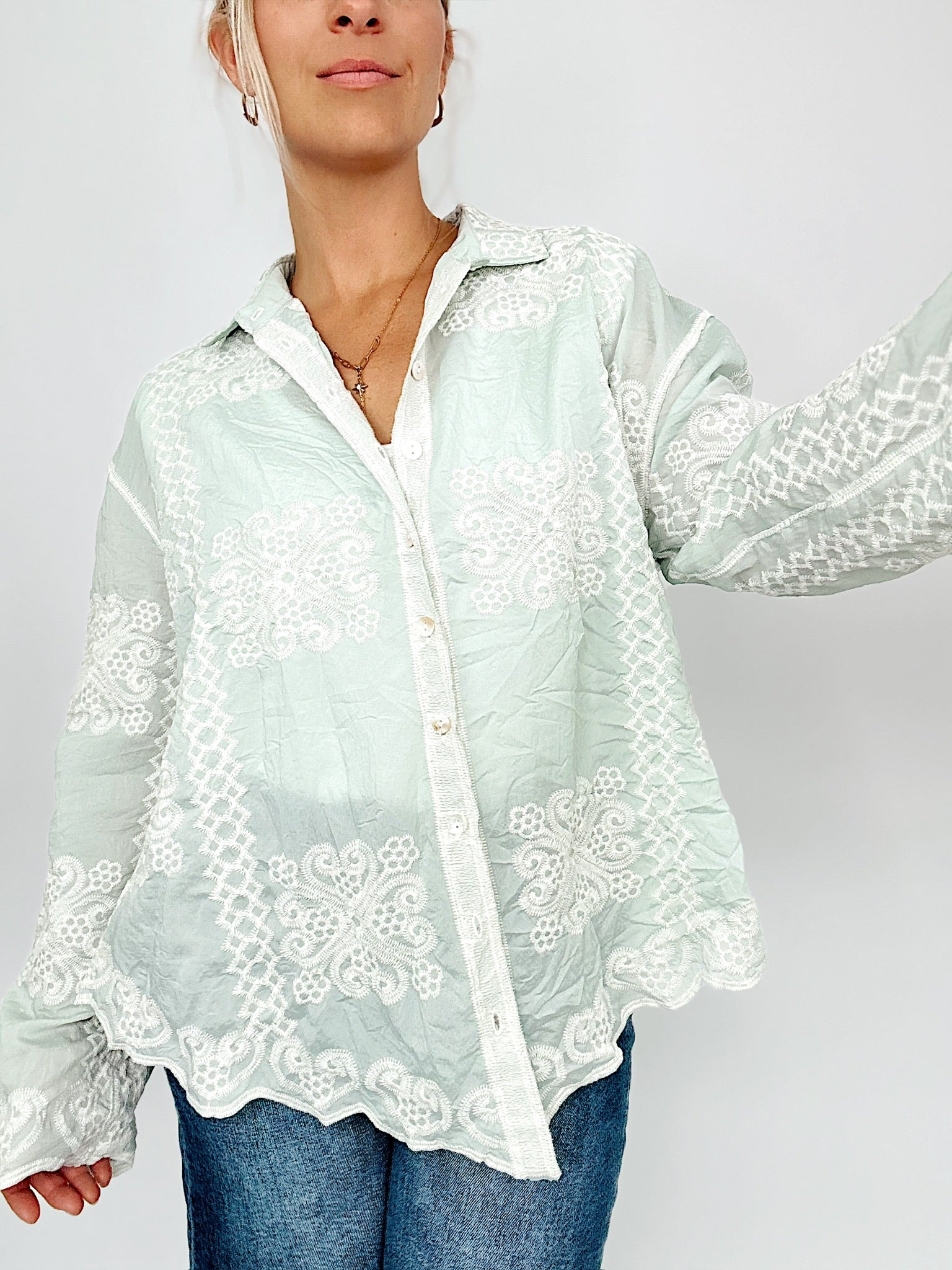 Lori Embroidery Long Sleeve Shirt Mint