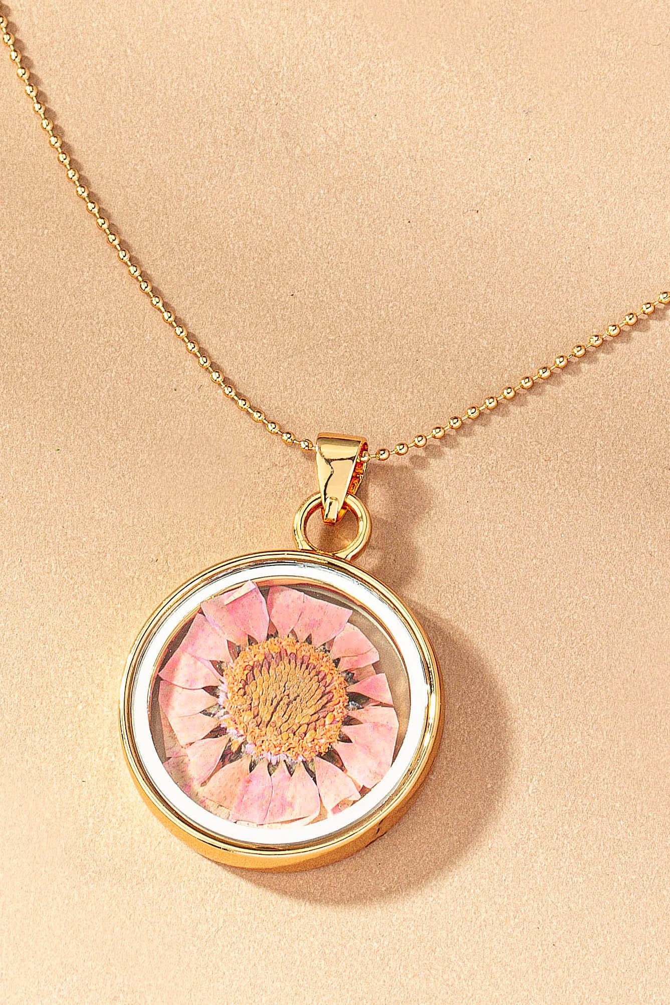 Dry Flower Necklace Daisy Pink
