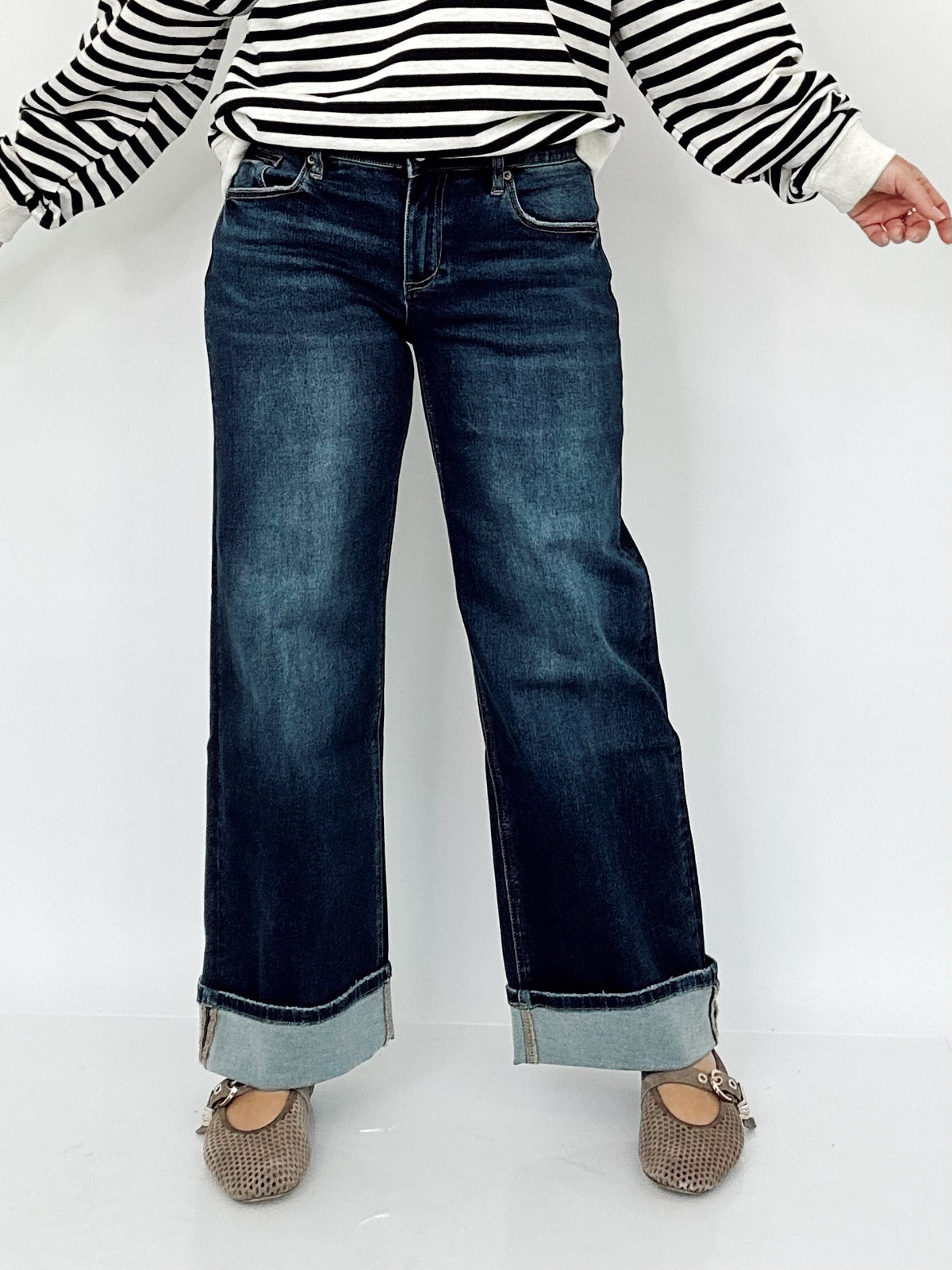 Cleo Low Rise Baggy Jeans
