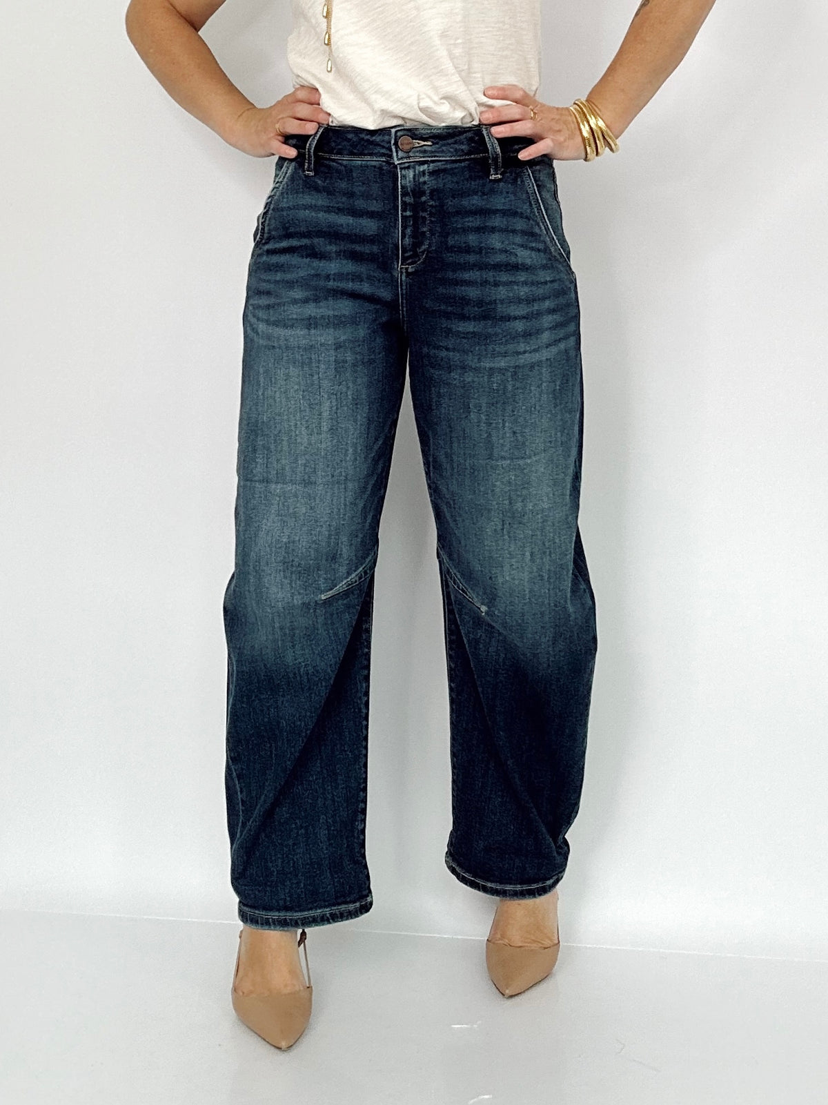 Suzy Crop Barrel Cuffed Jeans