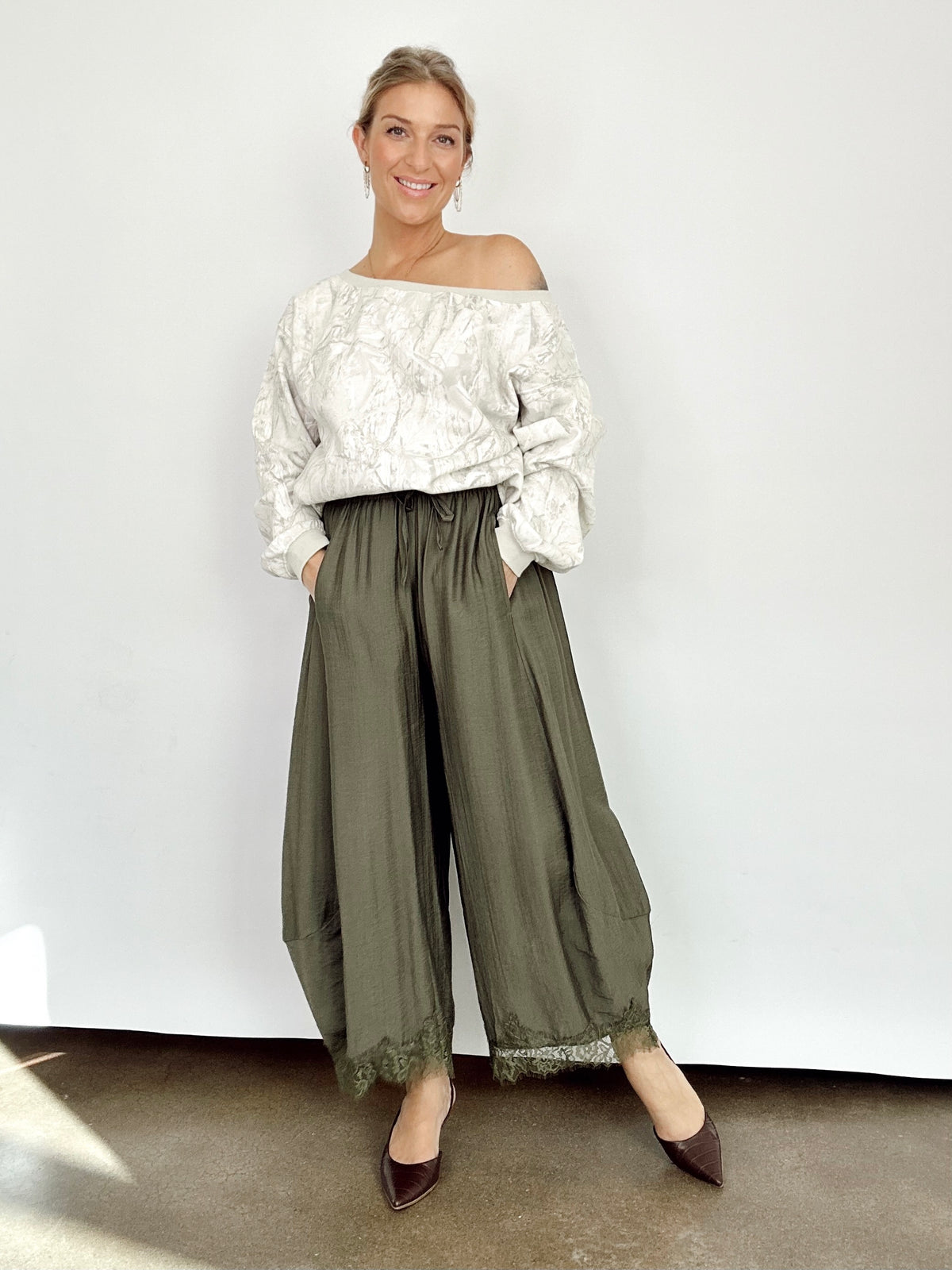 Lorelei Barrel Fit Pants Olive