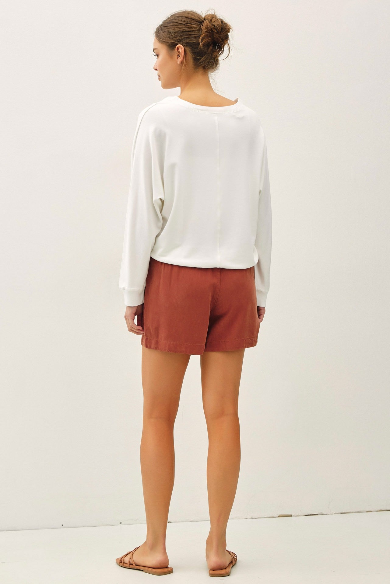 Alice High Rise Tencel Shorts Dark Rust