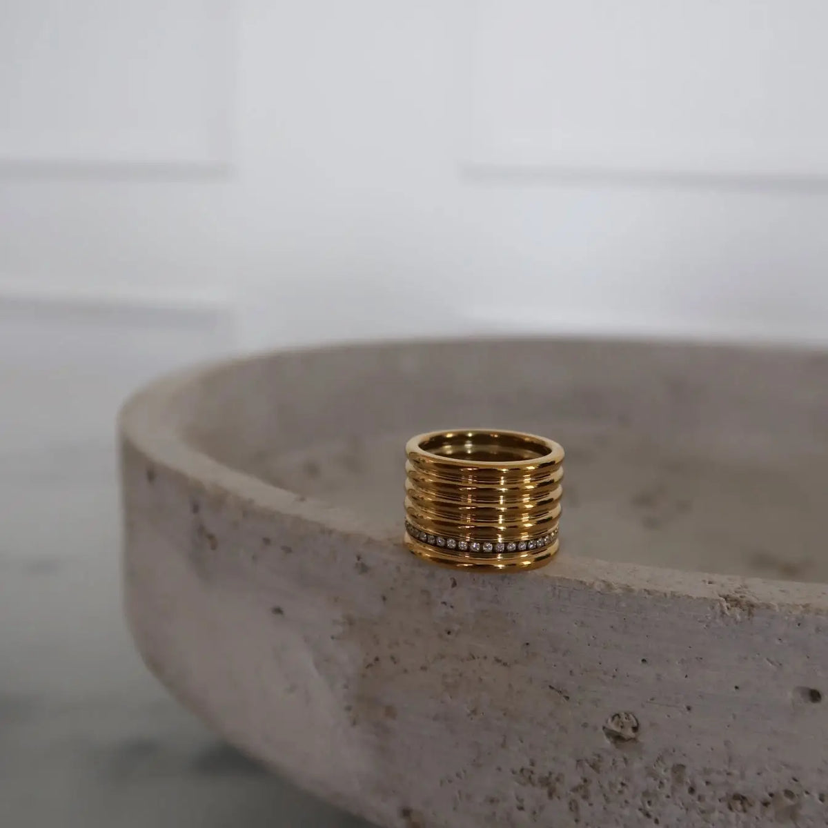CHANSUTT Faith Ring