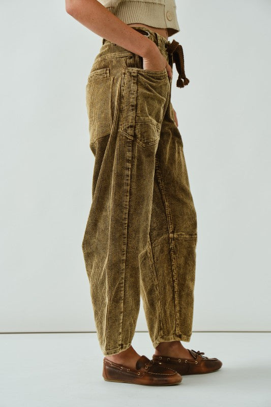 Dani Barrel Corduroy Pants Camel