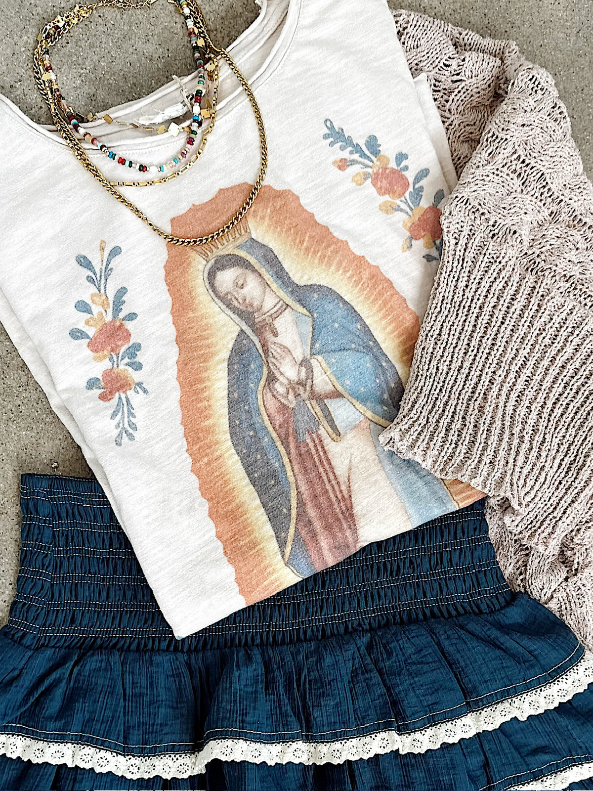 Bluevelvet Virgin Mary Print Washed Tee