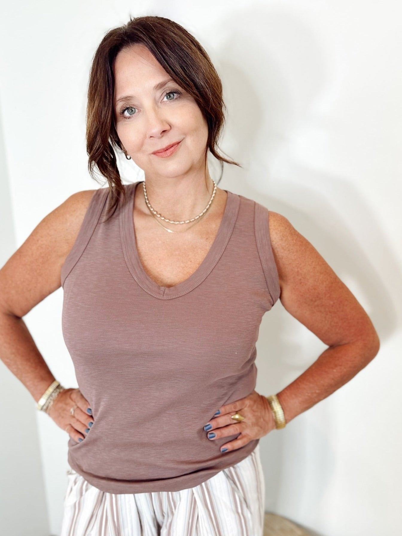 Bo Basic V-neck Tank Milk Chocolate