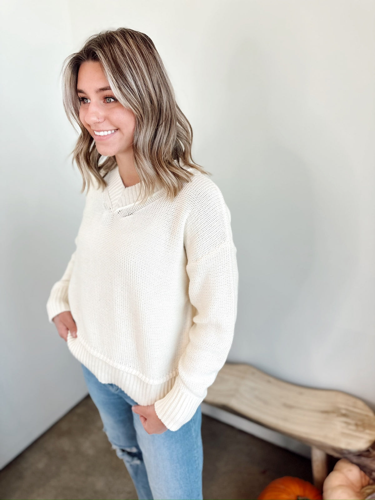 Lonnie V-Neck Sweater Natural