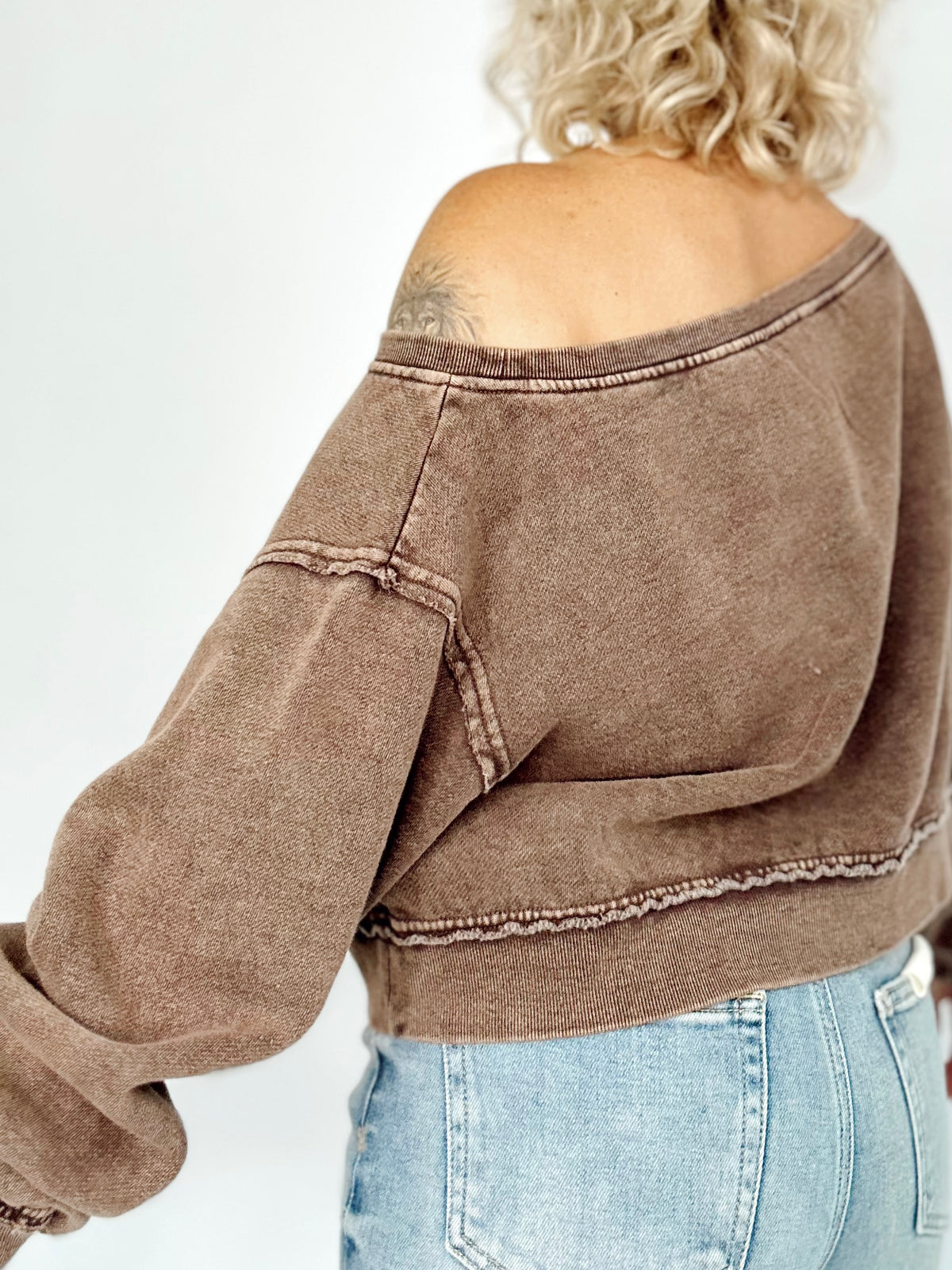 Norah Off The Shoulder Sweatshirt Dark Brown