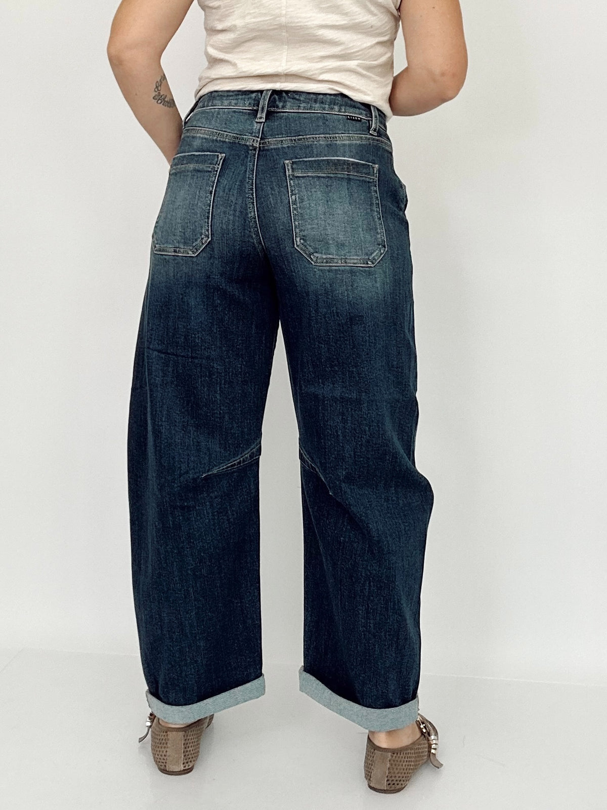 Suzy Crop Barrel Cuffed Jeans