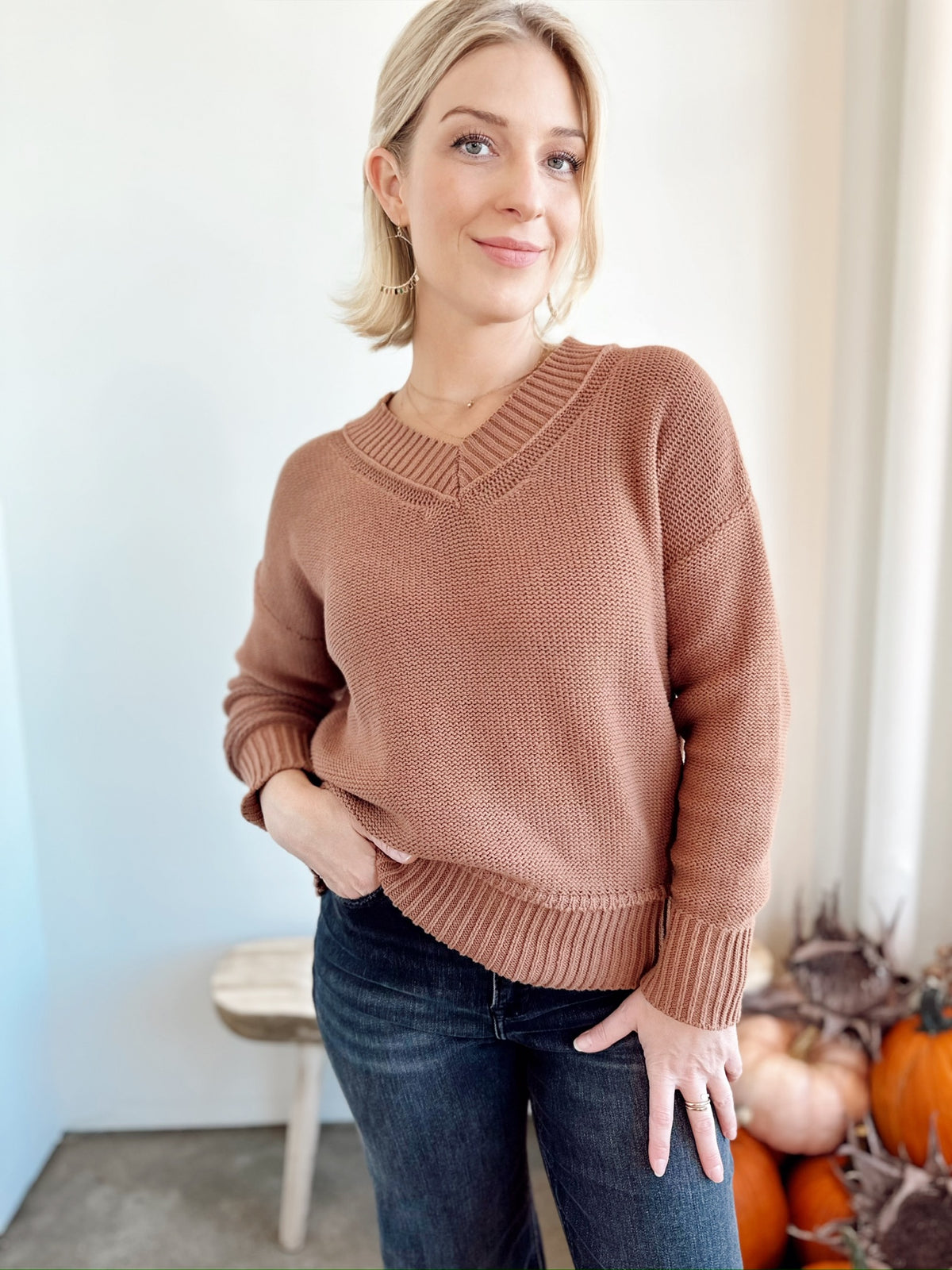 Lonnie V-Neck Sweater Clay