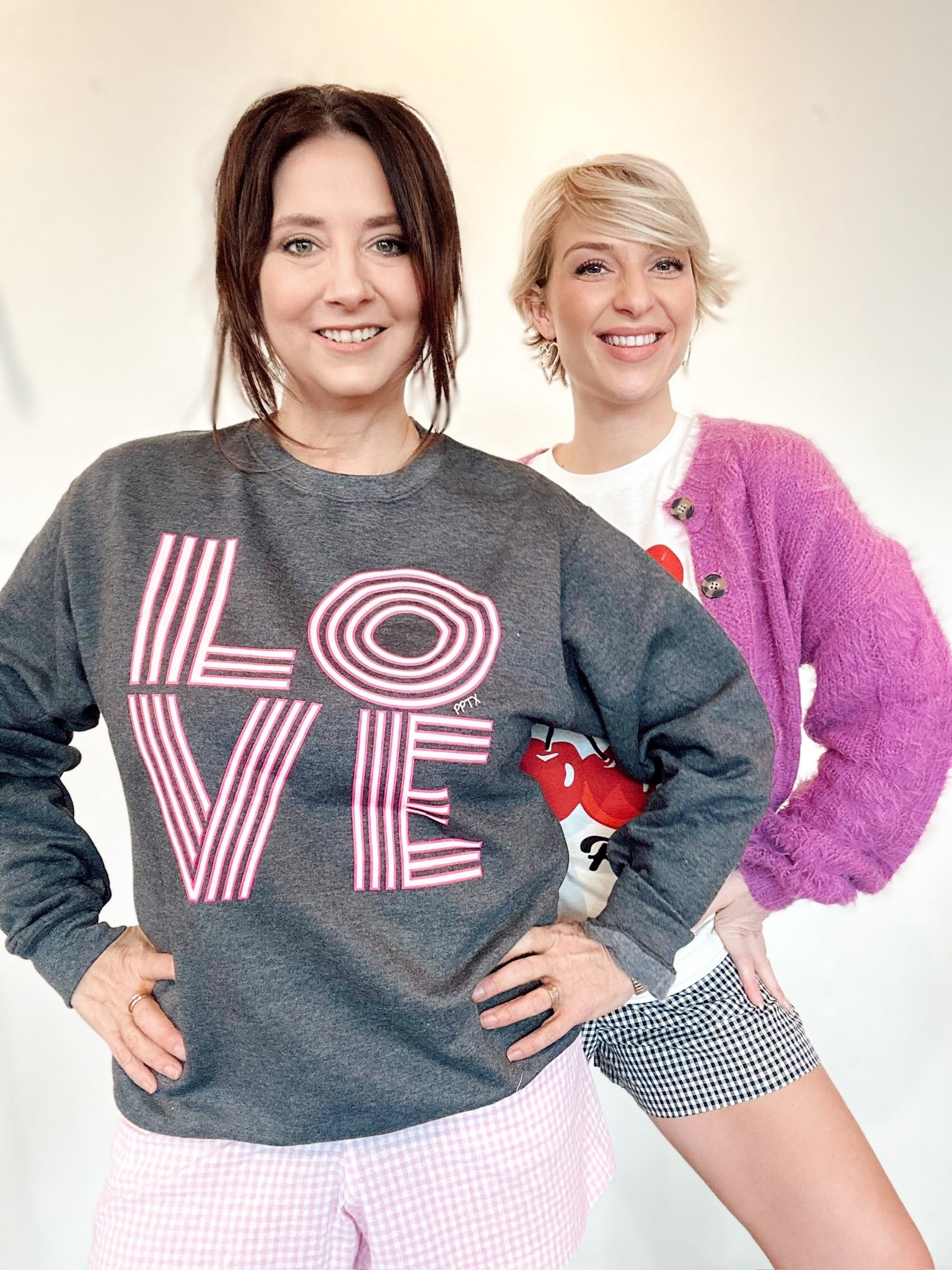 Retro LOVE Sweatshirt