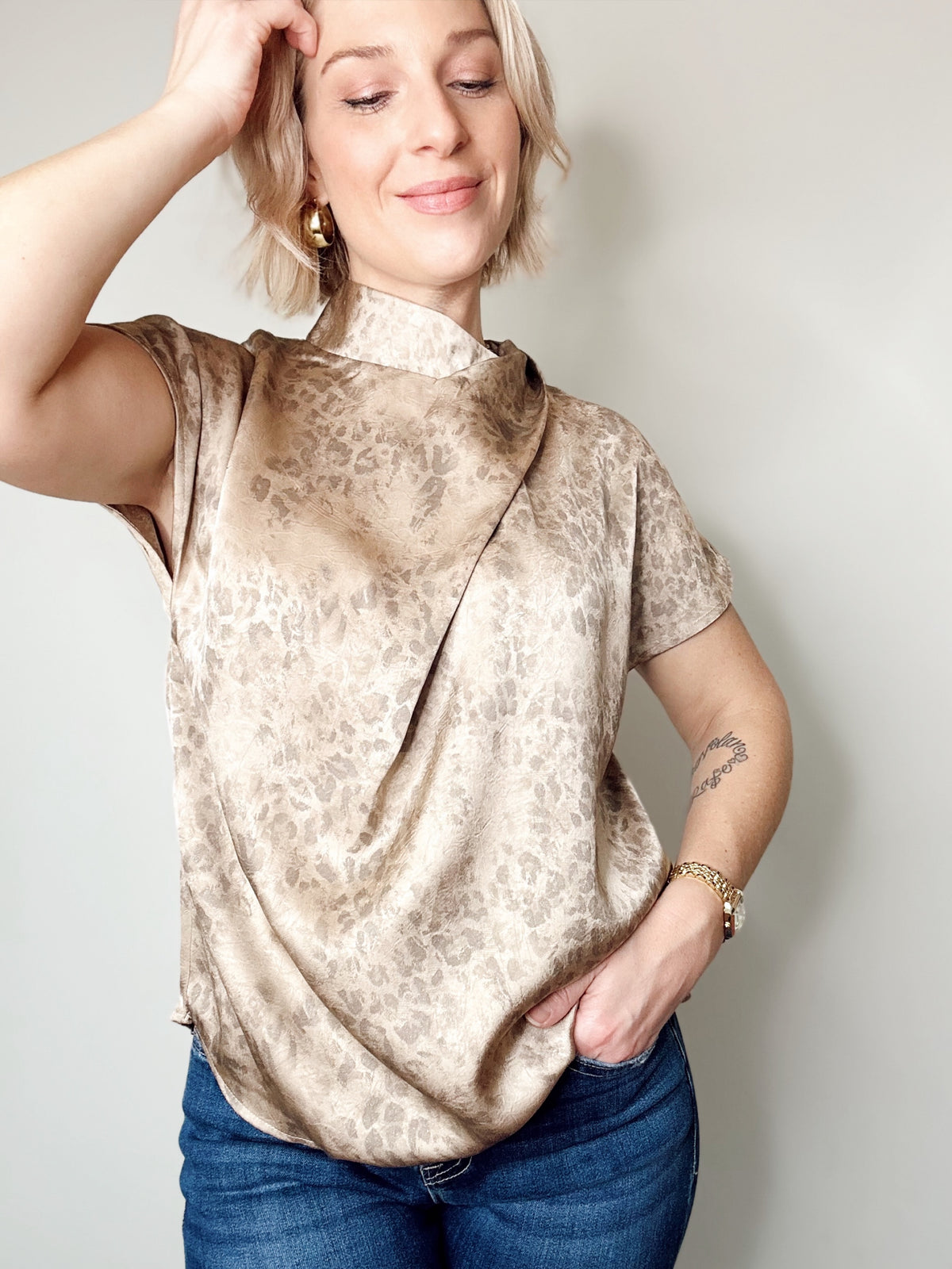 Natalie Madarin Collar Top