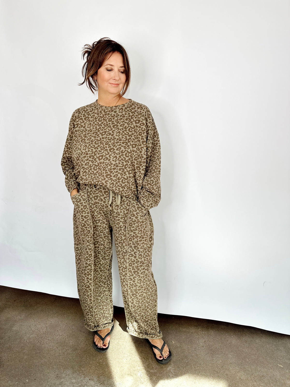 Dee Leopard Print Barrel Pants Olive
