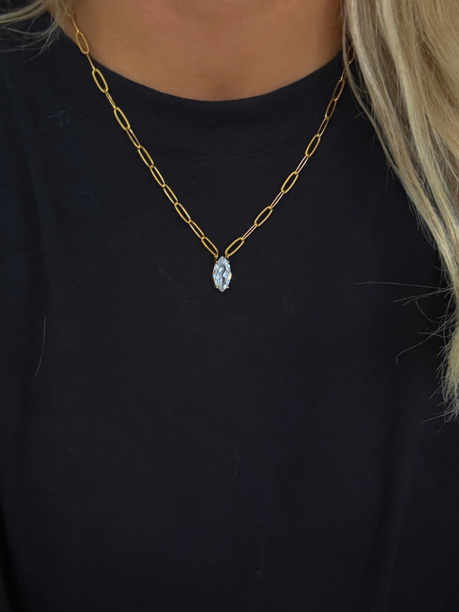 CHANSUTT Gold + Diamond Pendant Necklace