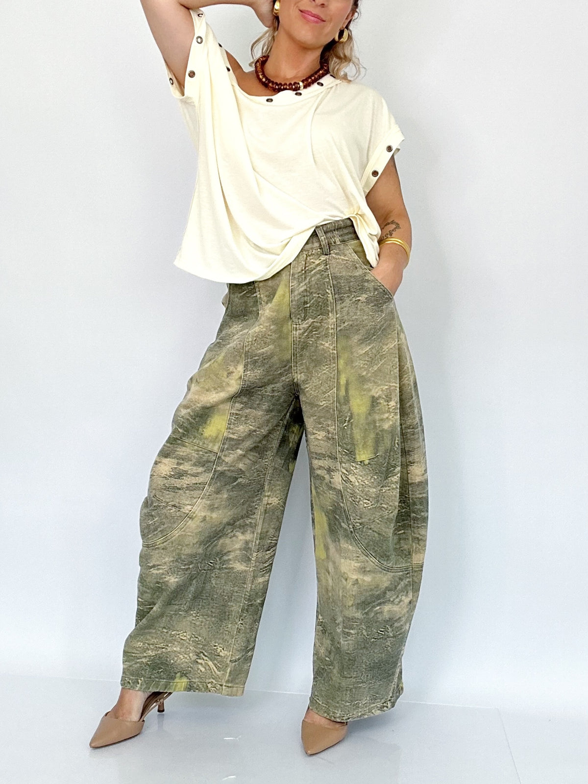 Joey Camo Print Barrel Leg Carpenter Jeans