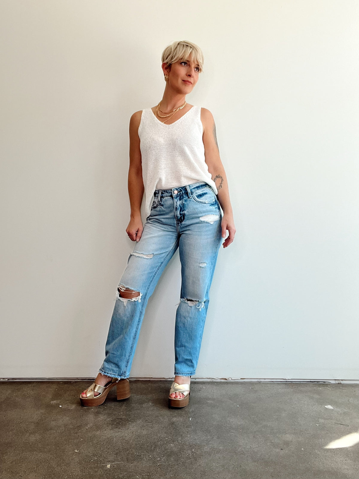 Juno High Rise Distressed Straight Jeans