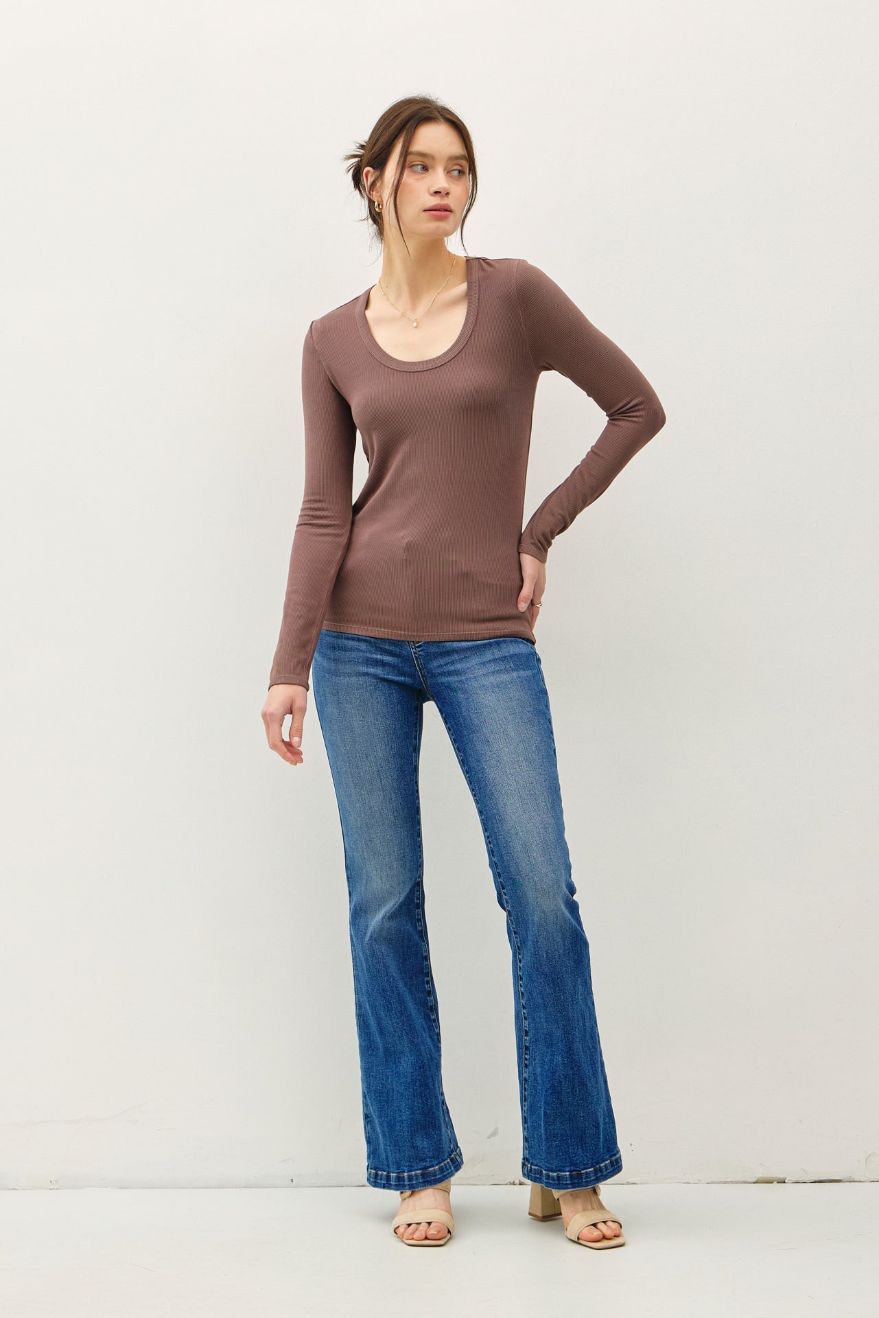 Petra Scoop Neck Long Sleeve Tee Choco