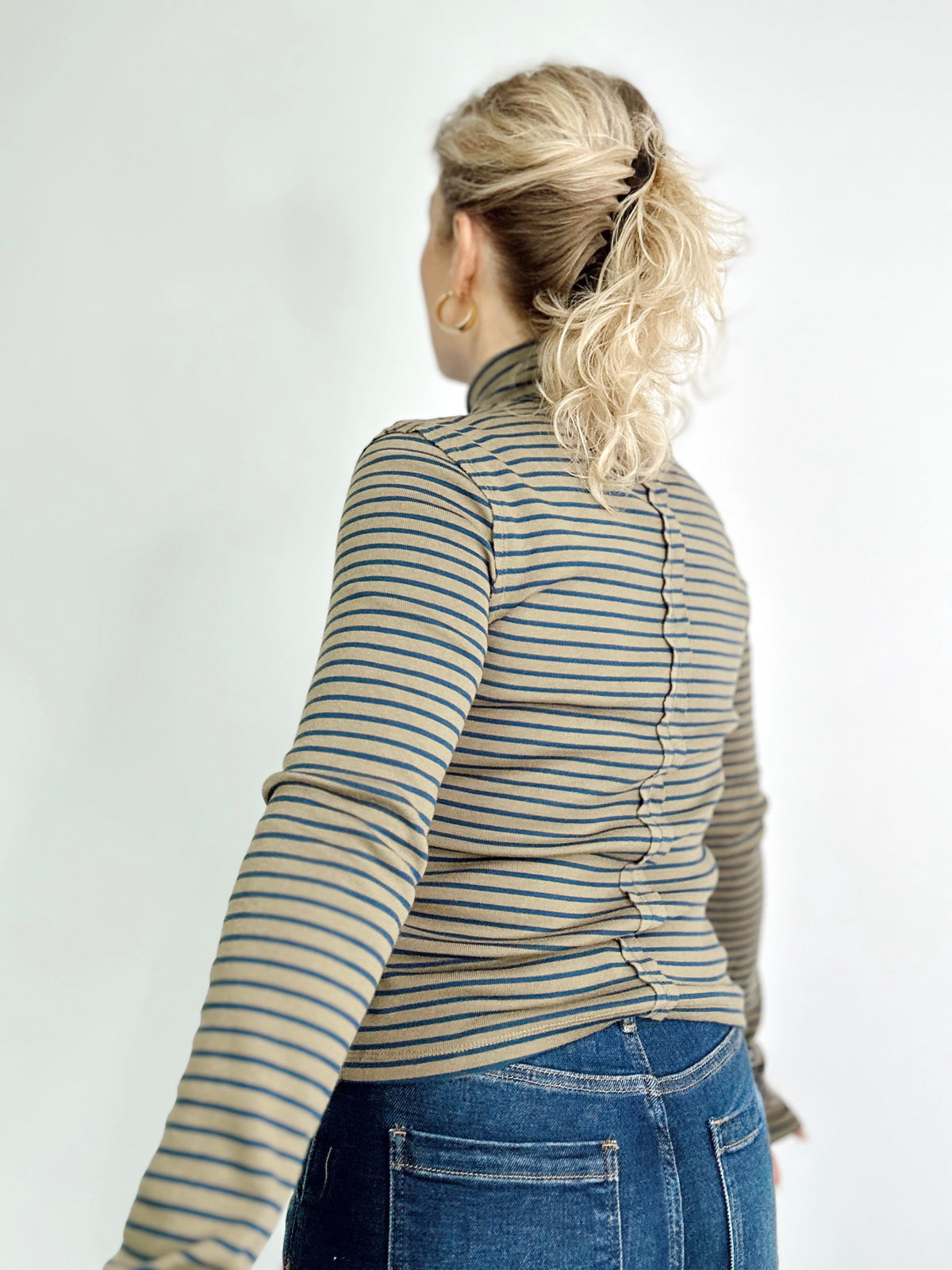 Greta Stripe Turtle Neck Olive