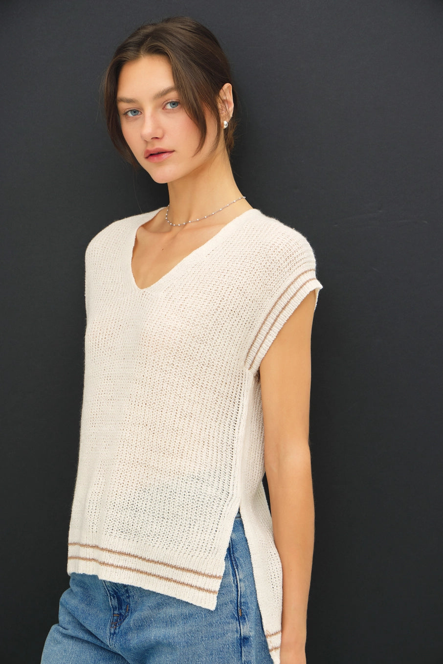 Megan V-Neck Sweater Vest W/Stripe Detail Natural