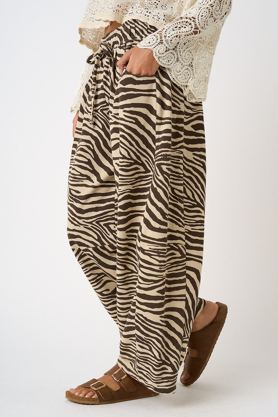 Lou Zebra Print Barrel Leg Pants Brown/Beige