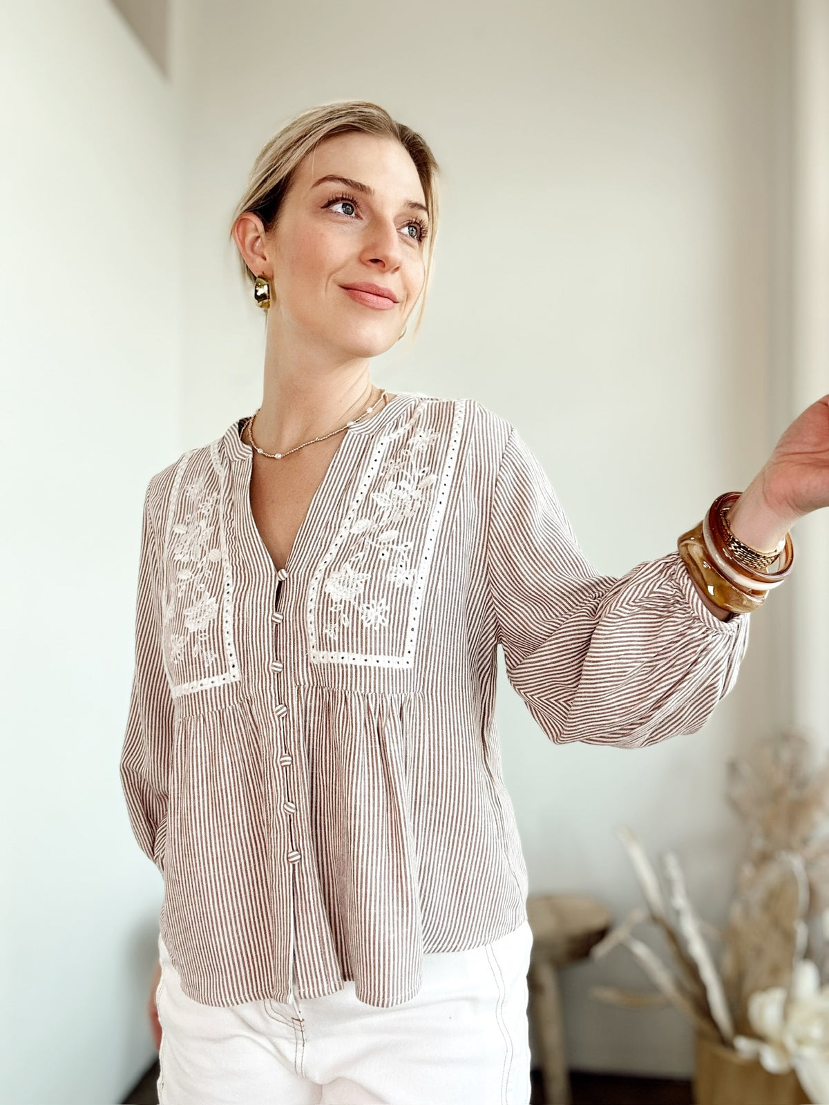 Olivia Peasant Blouse Mocha