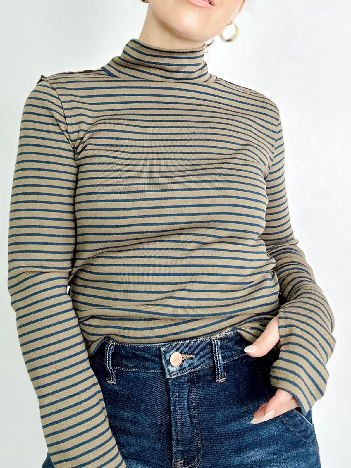Greta Stripe Turtle Neck Olive