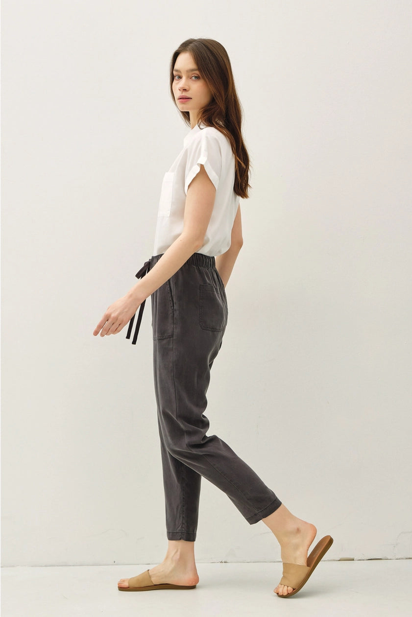 Erica Tencel Tapered Pants Charcoal