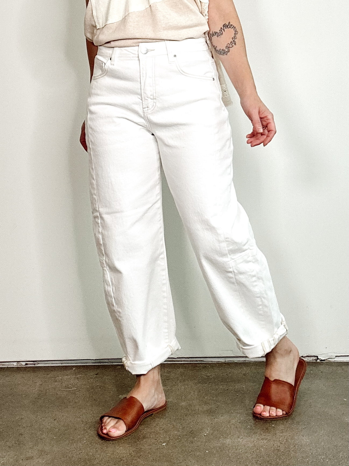 Lara High Rise Barrel Jeans Cream