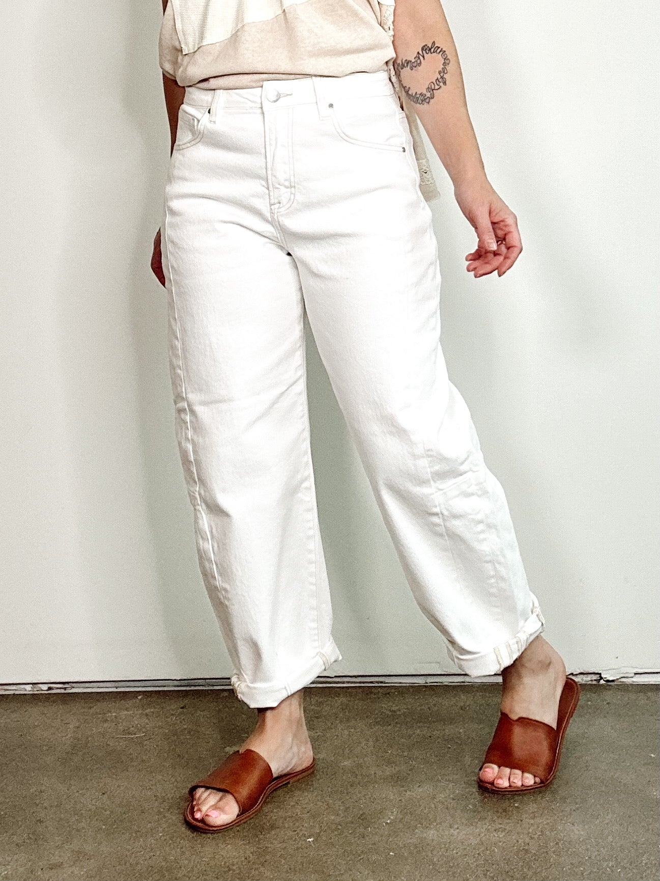 Lara High Rise Barrel Jeans Cream
