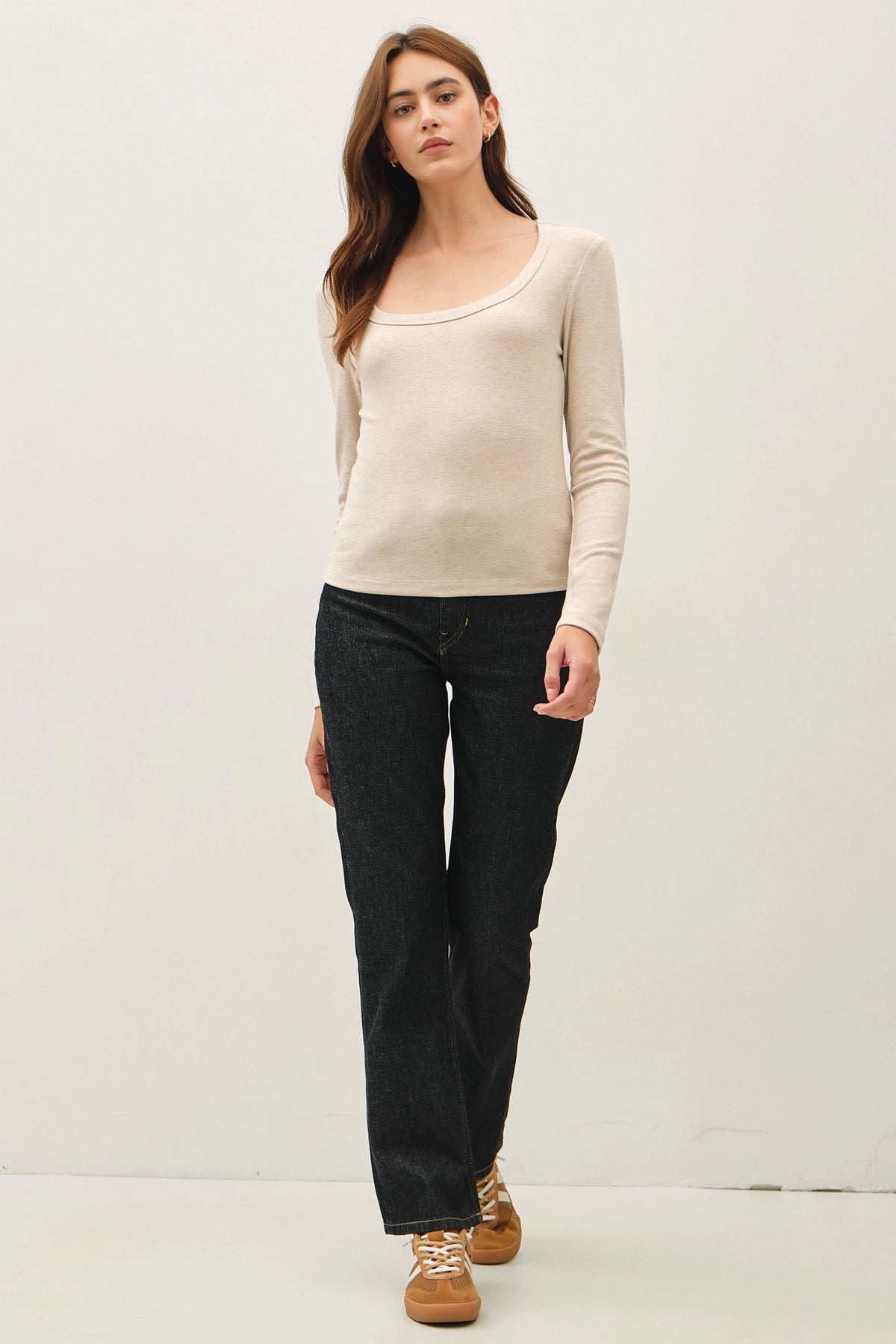 Betty Basic Scoop Neck Long Sleeve Top Oatmeal