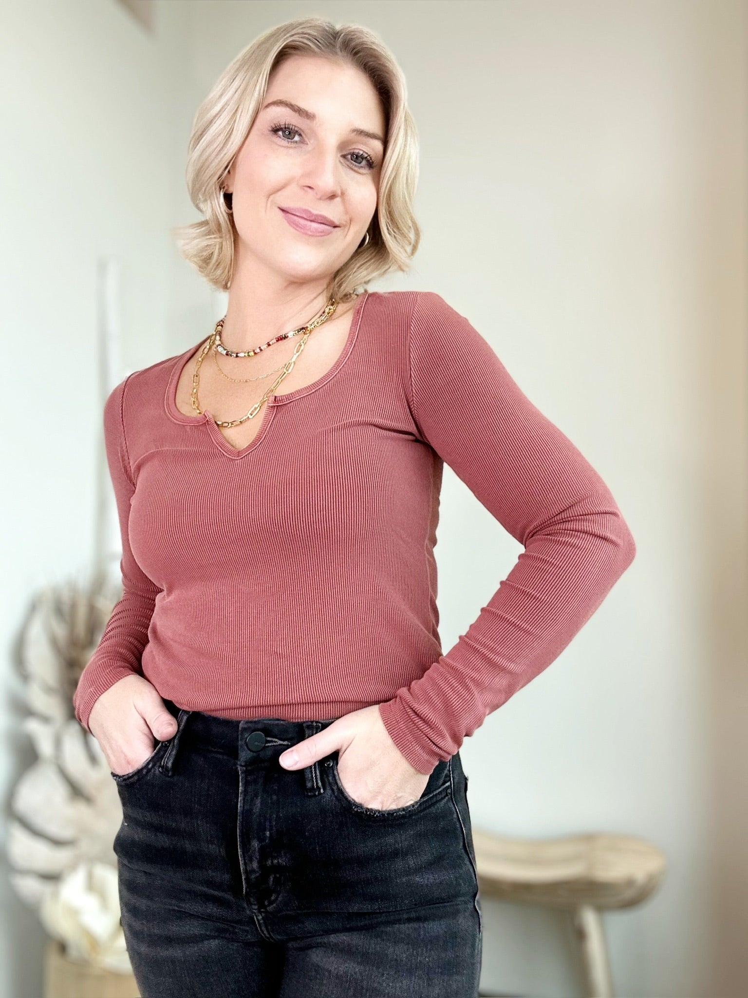 Gwen Ribbed Notched Neck Top