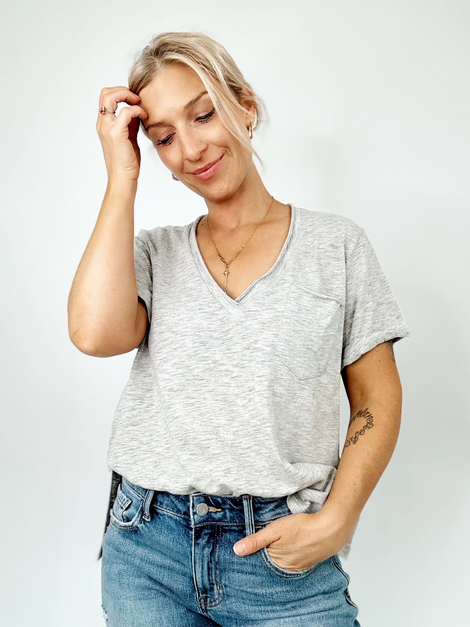 Sydney V-neck Short Sleeve Top Heather Gray