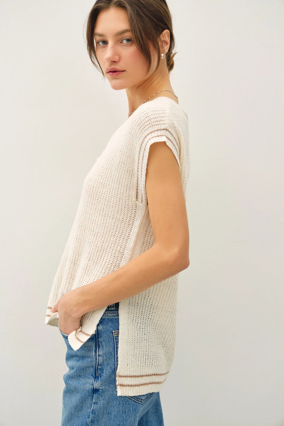 Megan V-Neck Sweater Vest W/Stripe Detail Natural