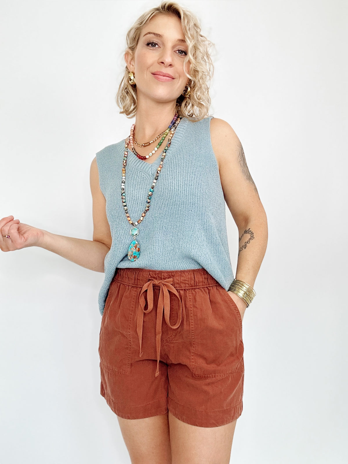 Alice High Rise Tencel Shorts Dark Rust
