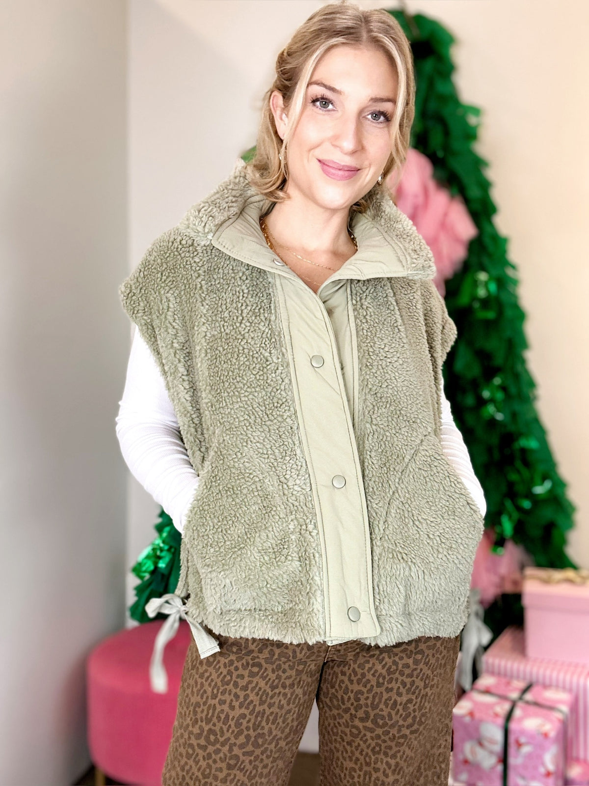 Morgan Sherpa Vest S. Olive