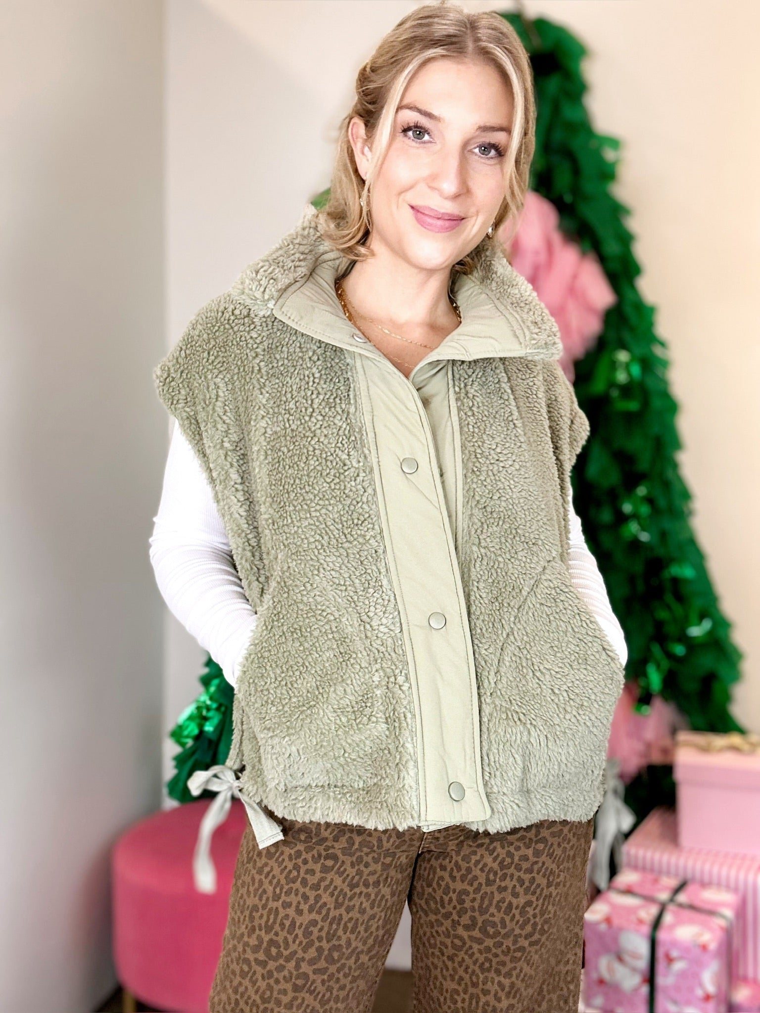 Morgan Sherpa Vest S. Olive