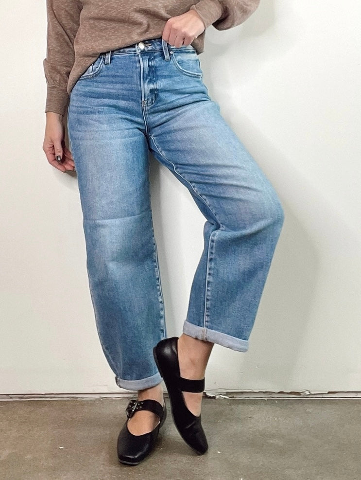 Beverly High Rise Crop Mild Barrel Jeans