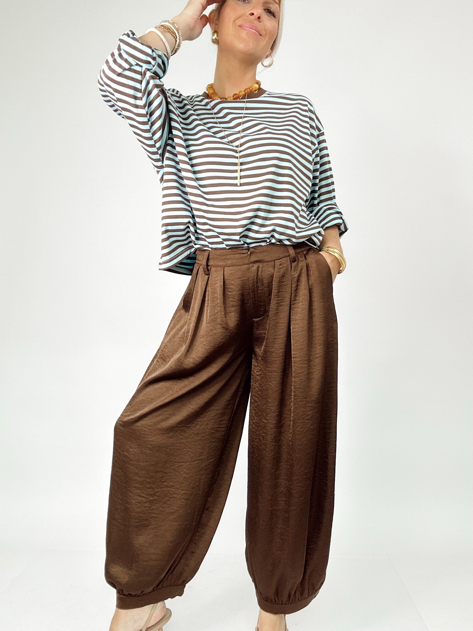 Della Satin Shirring Baggy Dress Pants Brown