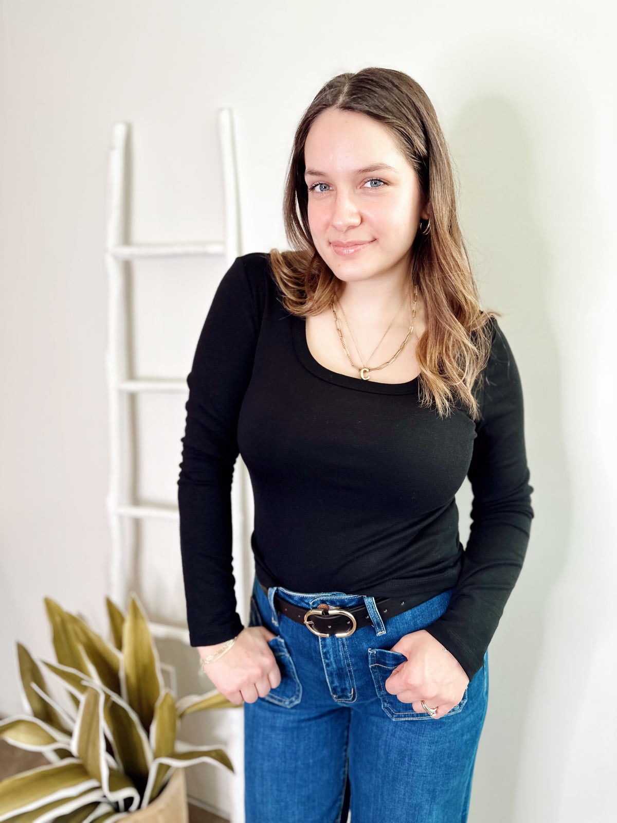 Betty Basic Scoop Neck Long Sleeve Top Black