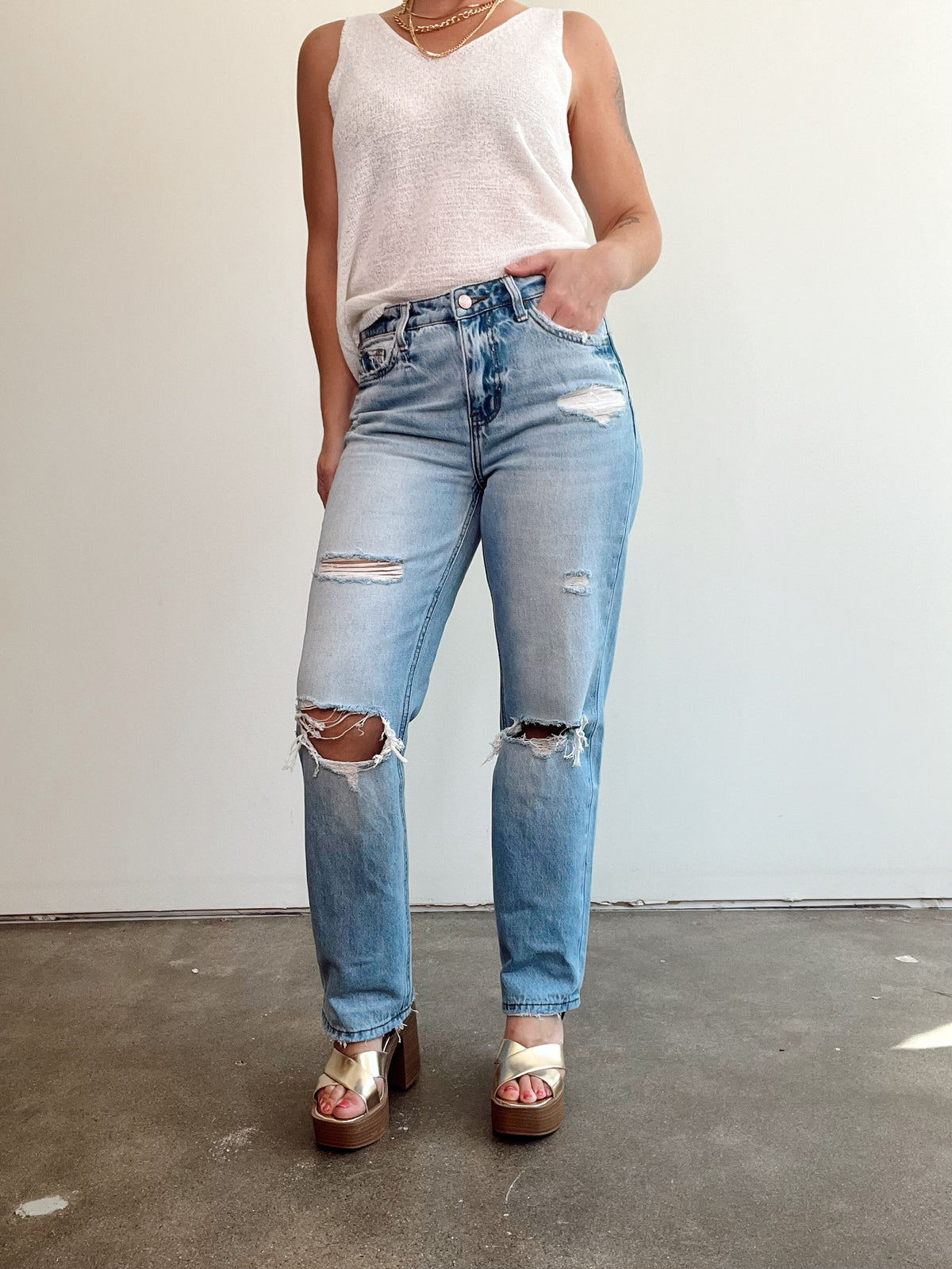 Juno High Rise Distressed Straight Jeans