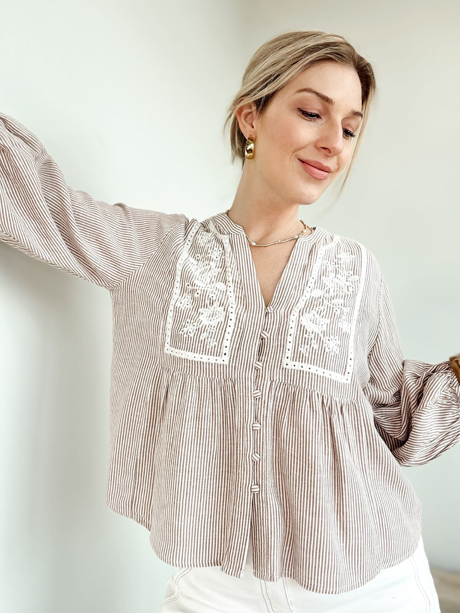 Olivia Peasant Blouse Mocha