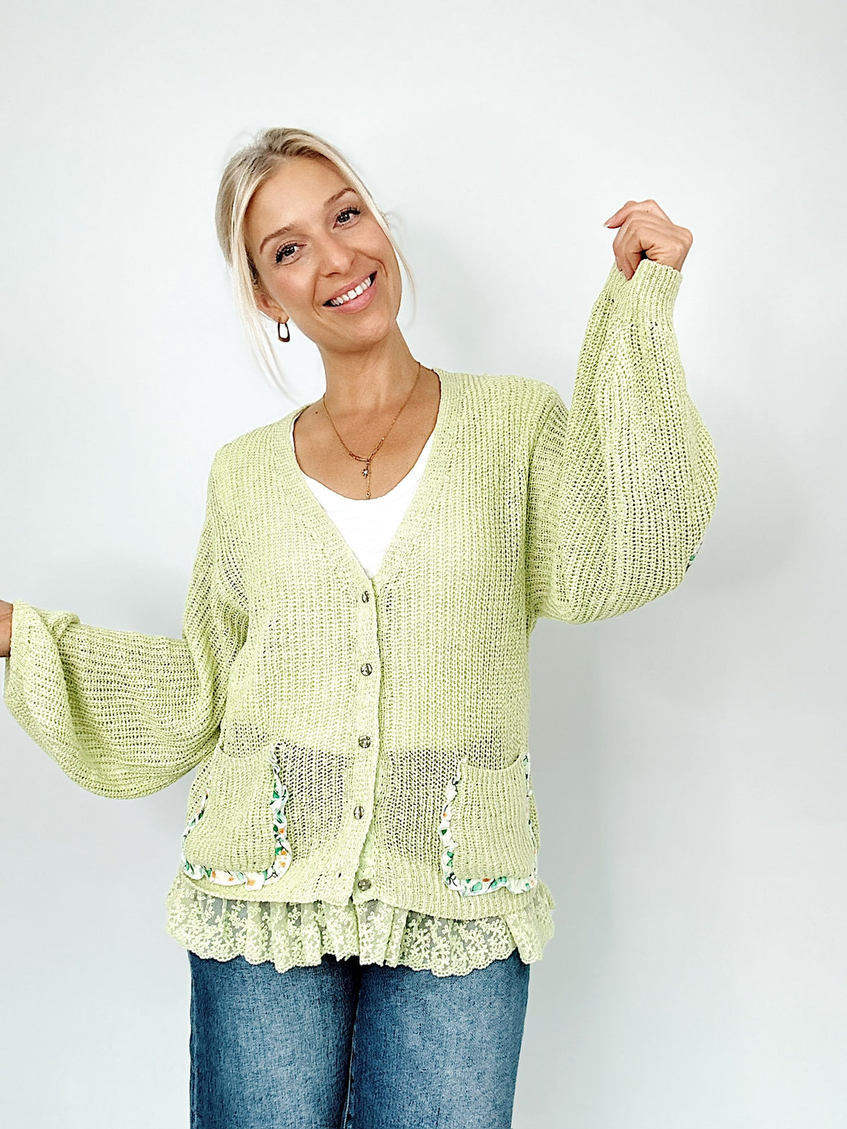Donna Floral Ruffle Sweater Cardigan Light Green