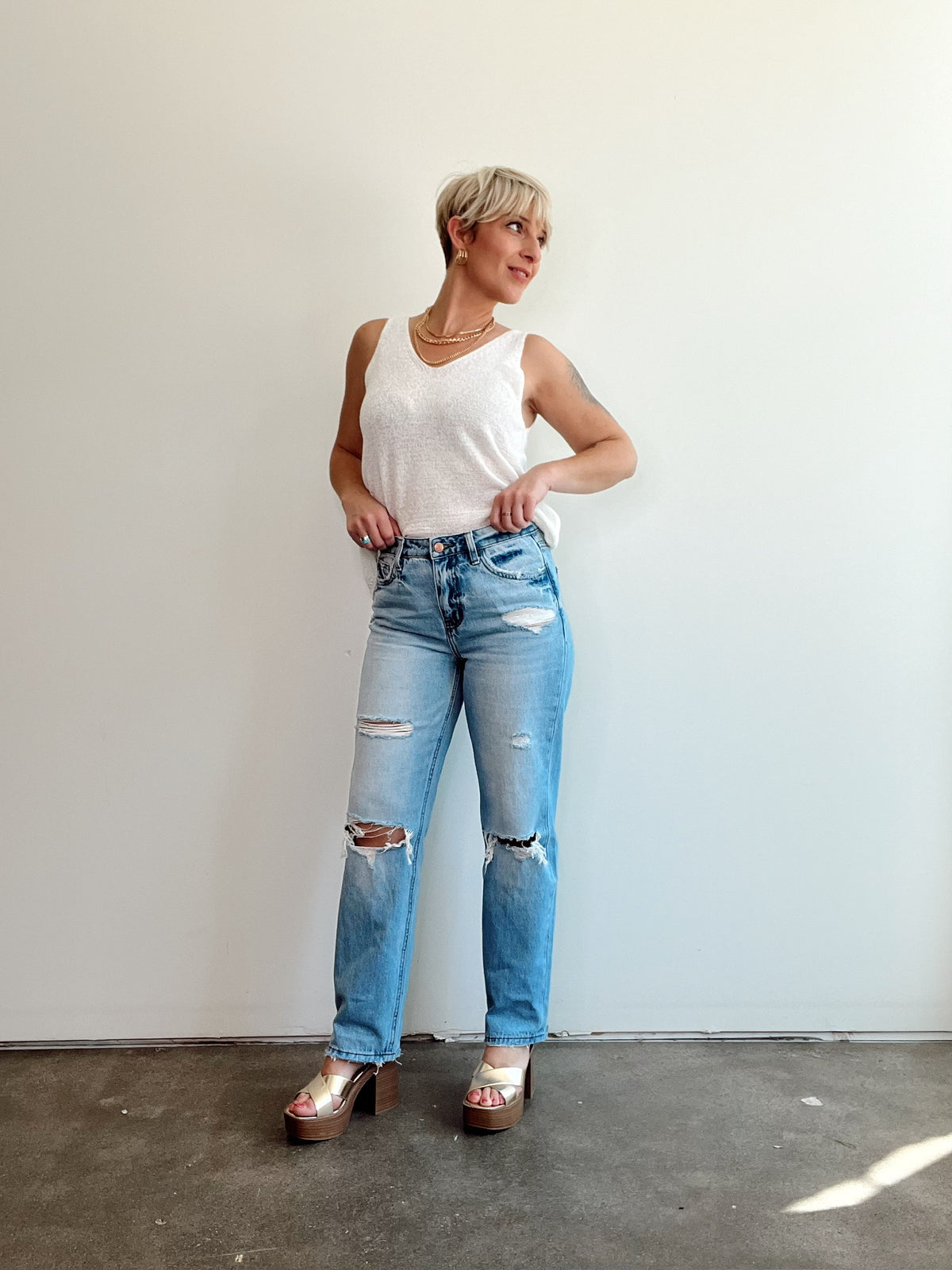 Juno High Rise Distressed Straight Jeans