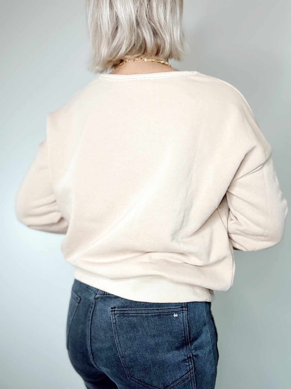 Dianna V-neck Pullover Top